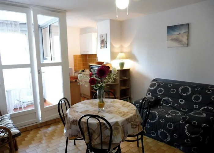 Genois Joli Mt St Martin Proche Port Cap D'agde Apartman *